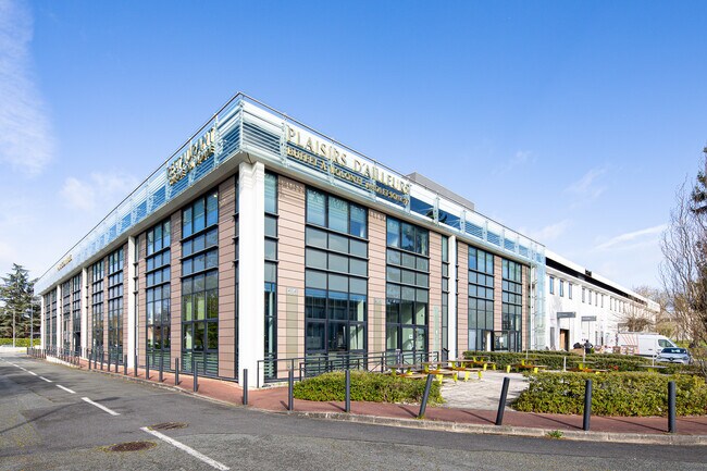 Plus de détails pour 2 Avenue De La Baltique, Villebon-sur-Yvette - Bureau, Local d'activités à louer