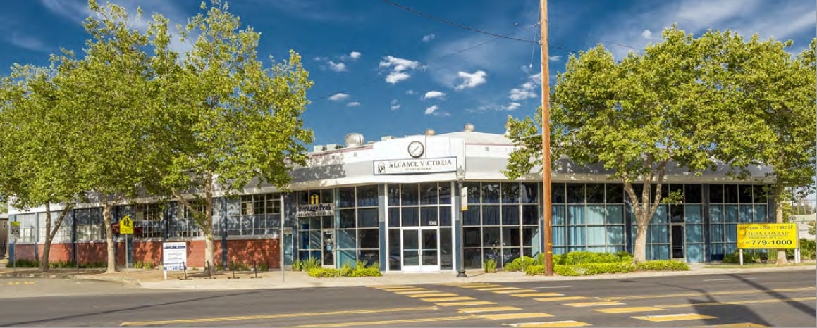 3301-3307 Broadway, Sacramento, CA à louer Photo principale– Image 1 sur 9