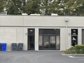 1758 Industrial Way, Napa, CA à louer Photo de l’immeuble– Image 1 sur 6