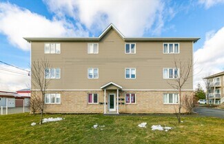 Plus de détails pour 107-117 La Petite-Caroline, Rougemont, QC - Logement à vendre