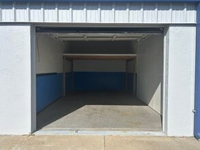 249-268 Seaboard Ave, Venice, FL à louer Photo intérieure– Image 2 sur 5