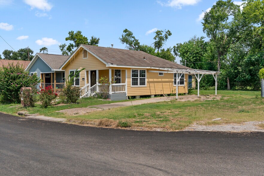 2417 Lee St, Houston, TX à vendre - Photo principale – Image 1 sur 6