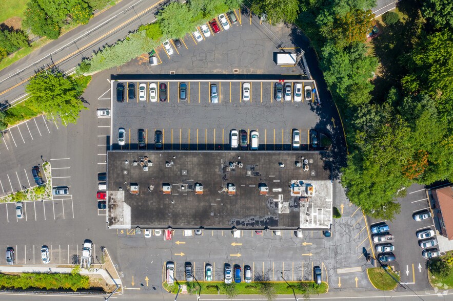 877 Post Rd E, Westport, CT à louer - Aérien – Image 3 sur 8