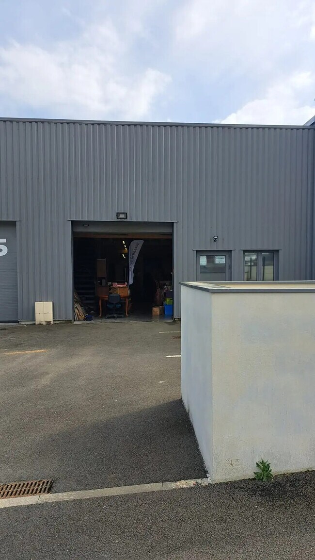 Plus de détails pour Industriel/Logistique à vendre