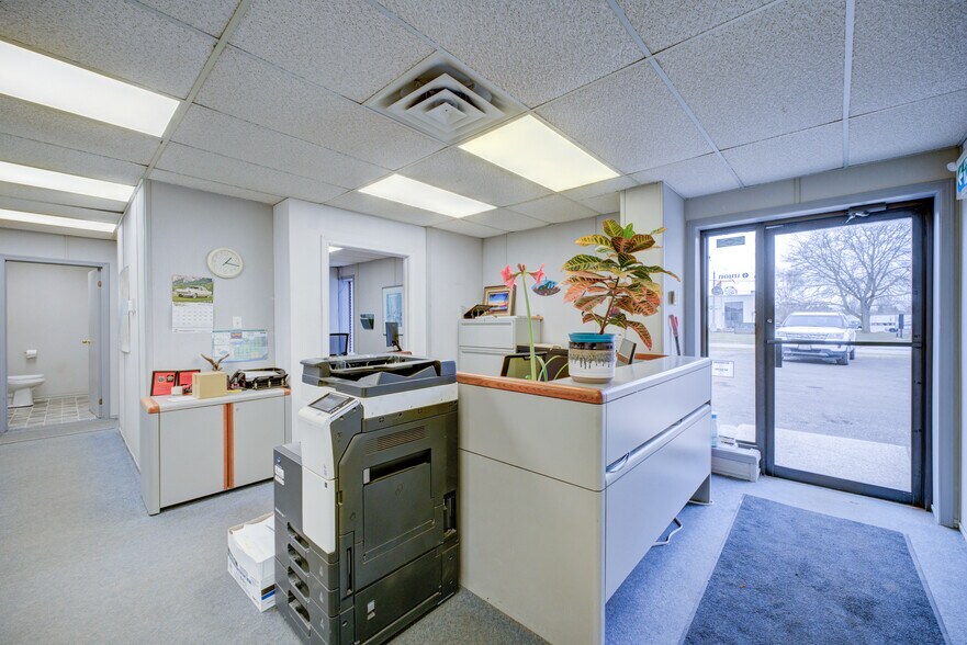 114 Easton Rd, Brantford, ON à vendre - Photo de l’immeuble – Image 3 sur 36