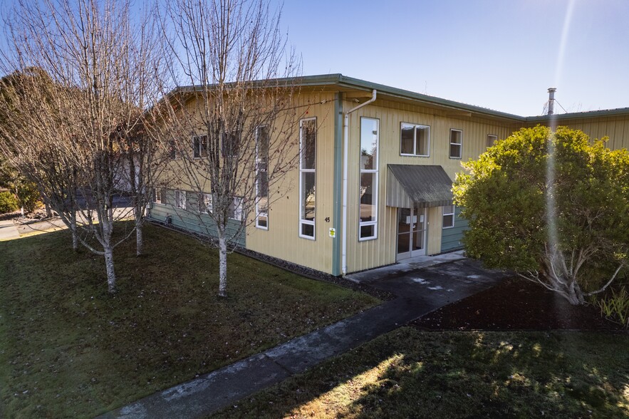 45 Ericson Ct, Arcata, CA à louer - Photo principale – Image 2 sur 10