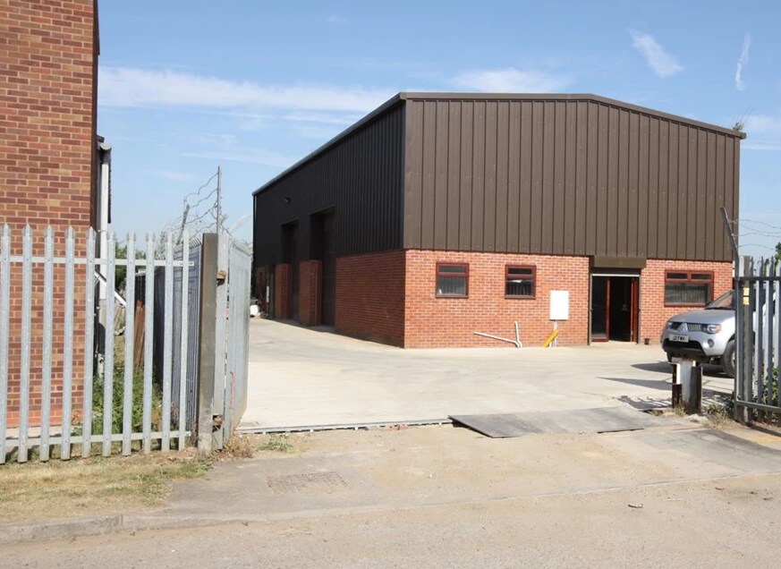 23 Kinwarton Farm Rd, Alcester à louer Photo principale– Image 1 sur 14