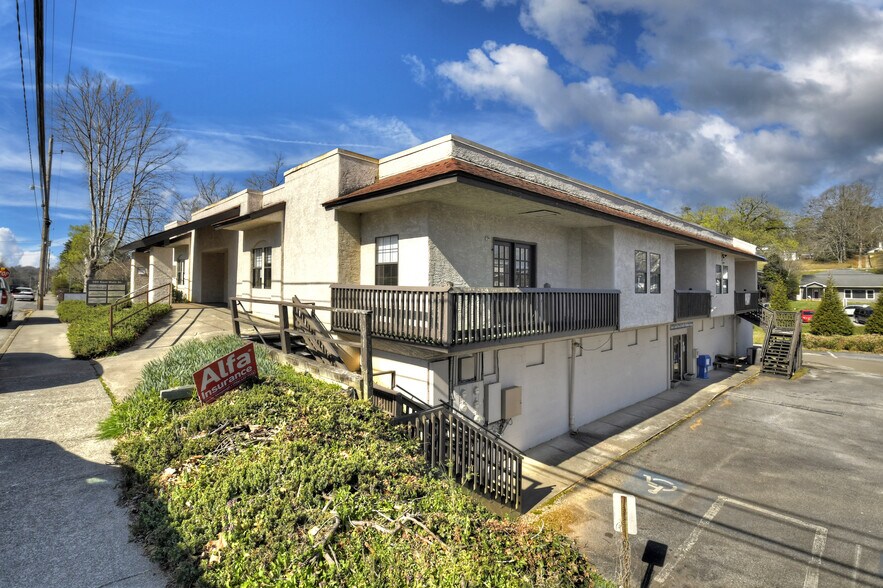 990 E Main St, Blue Ridge, GA à vendre - Photo de l’immeuble – Image 3 sur 31