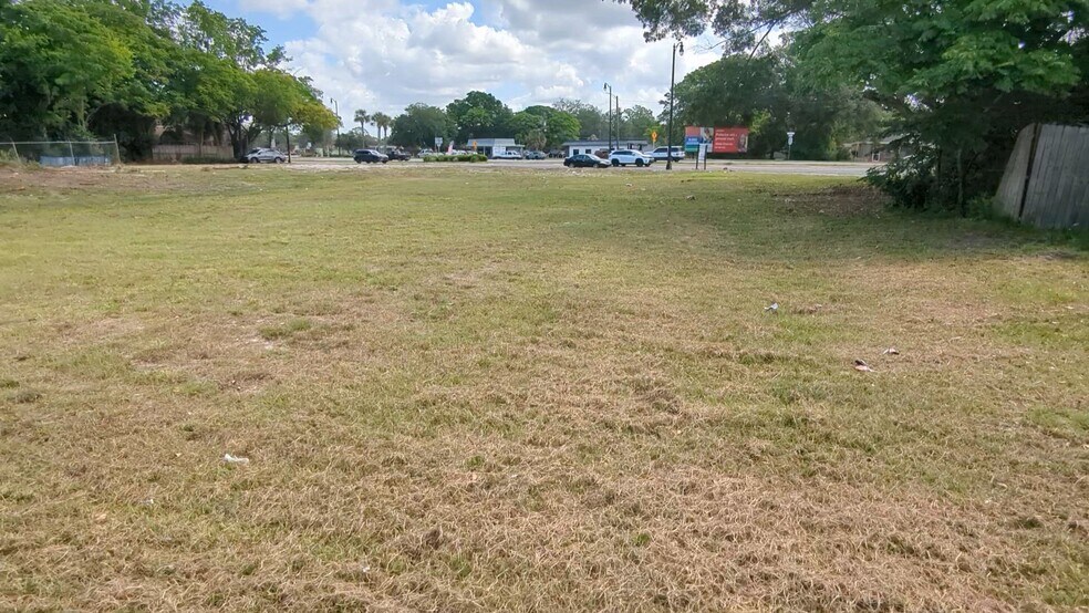 2600 S Orlando Dr, Sanford, FL à vendre - Vidéo sur l’annonce professionnelle – Image 2 sur 9