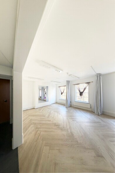 10-12A St Anns Sq, Manchester à vendre - Photo de l’immeuble – Image 3 sur 8