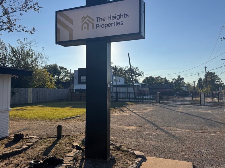 1212 Crosstimbers St, Houston, TX à vendre - Photo de l’immeuble – Image 3 sur 16