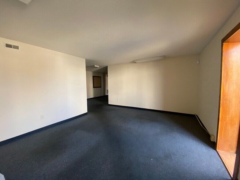 8300 Dorchester Rd, Charleston, SC à louer - Photo de l’immeuble – Image 3 sur 9