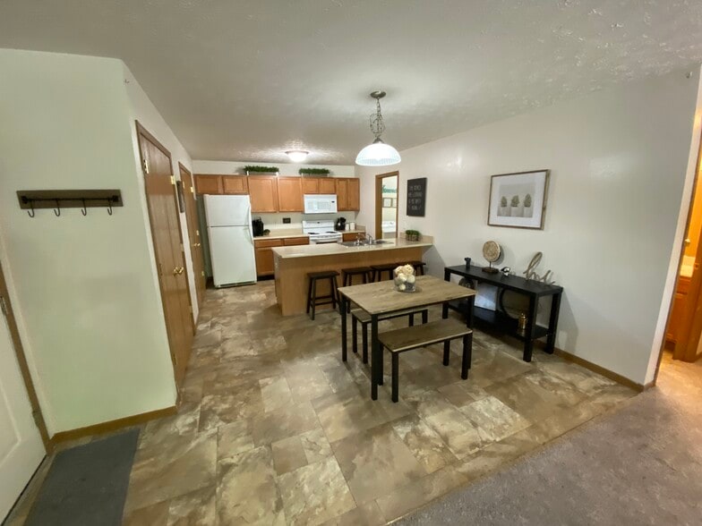 1105-1117 Anthrop Dr, West Lafayette, IN à vendre - Photo de l’immeuble – Image 2 sur 5