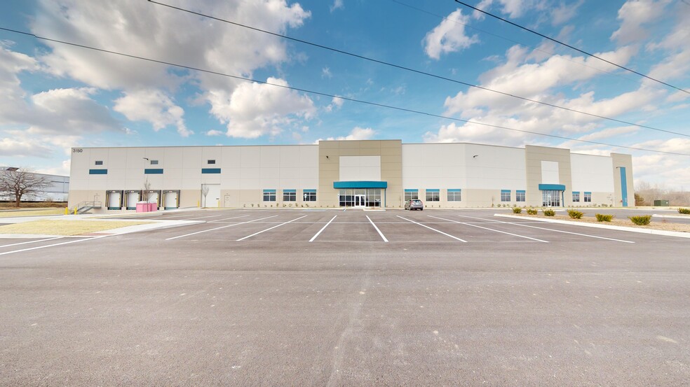 3150 Reeves Rd, Plainfield, IN à louer - Photo de l’immeuble – Image 2 sur 11