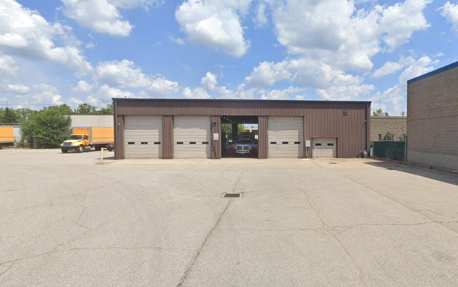 1100 Gest St, Cincinnati, OH à louer - Photo de l’immeuble – Image 3 sur 6