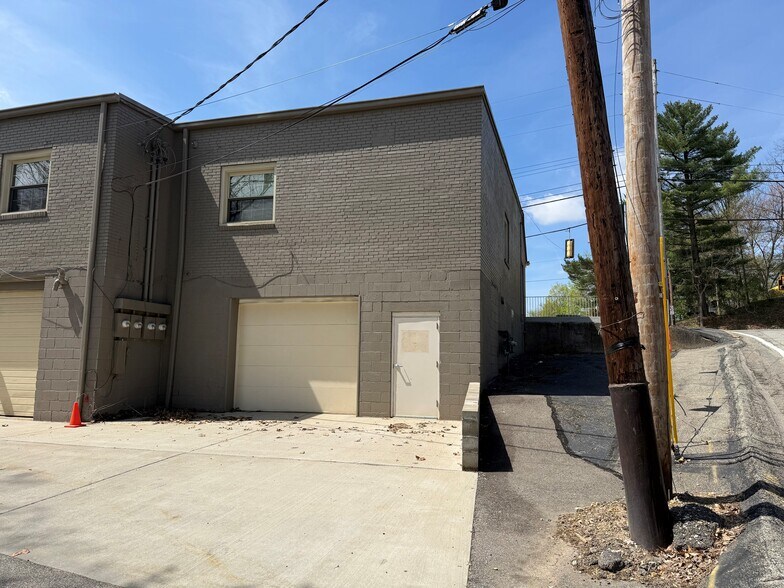 8158-8164 Perry Hwy, Pittsburgh, PA à louer - Photo de l’immeuble – Image 2 sur 3
