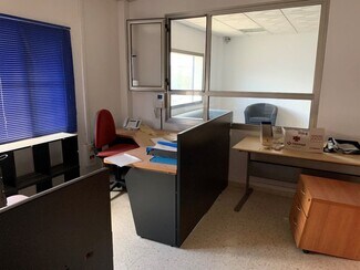 Plus de détails pour Polígono Sen-1 Entrenucleos, S/N, Dos Hermanas - Industriel/Logistique à louer