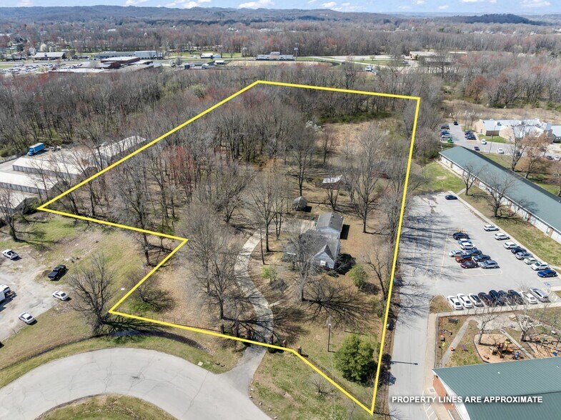 9204 National Tpke, Fairdale, KY à vendre - Photo de l’immeuble – Image 3 sur 5