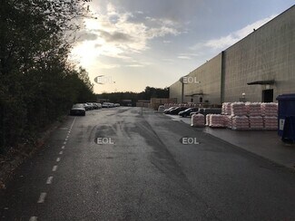 Plus de détails pour Industriel/Logistique à louer