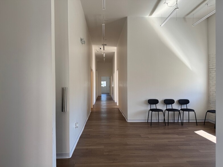 825 Main St, Poughkeepsie, NY à louer - Photo de l’immeuble – Image 2 sur 6