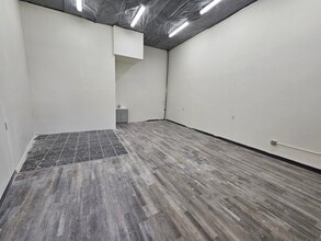 3325 N Verdugo Rd, Glendale, CA à louer Photo intérieure– Image 1 sur 2