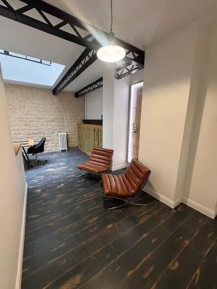 Bureau dans Paris à louer - Photo de l’immeuble – Image 3 sur 5