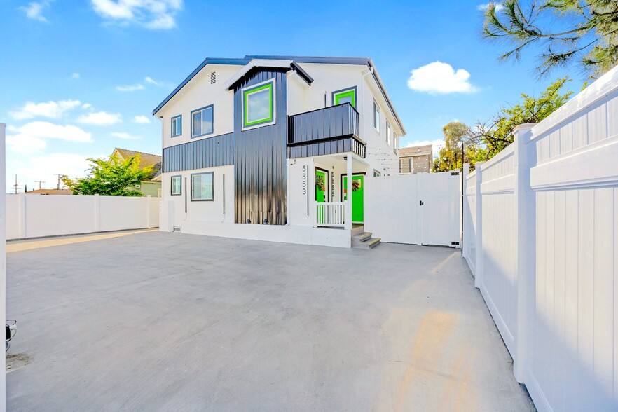 5853 Vineland Ave, North Hollywood, CA à vendre - Photo de l’immeuble – Image 1 sur 12