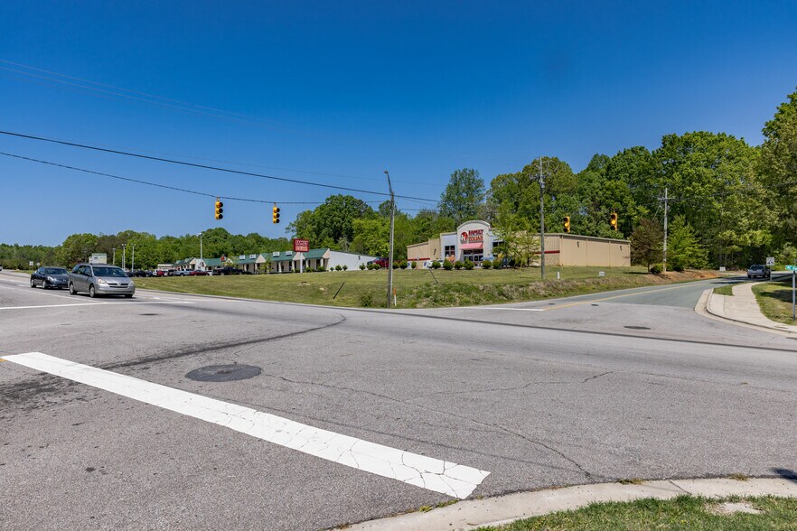 1054 Nc Highway 86 N, Yanceyville, NC à louer - Photo de l’immeuble – Image 2 sur 10