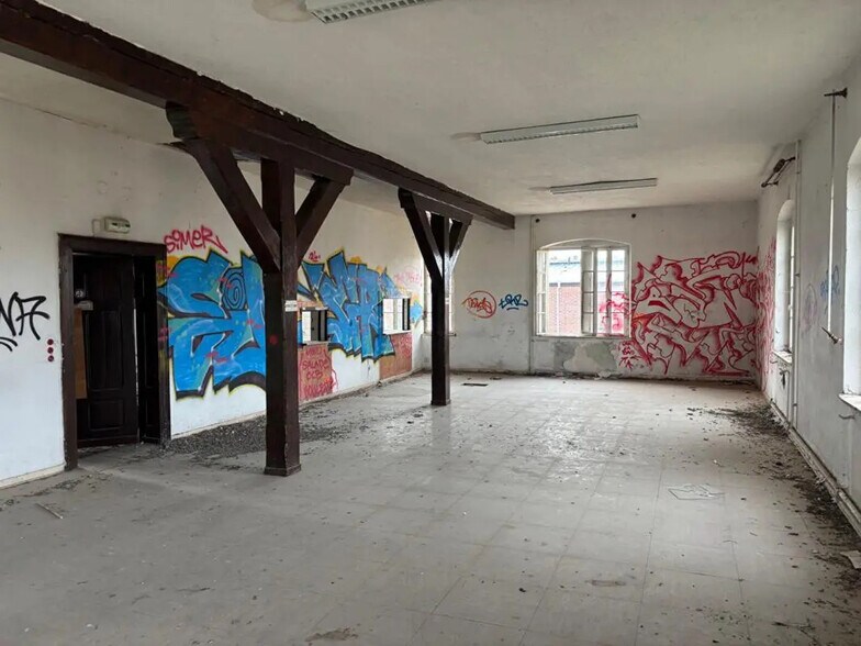 Bureau dans Montigny-lès-Metz à vendre - Photo intérieure – Image 2 sur 3