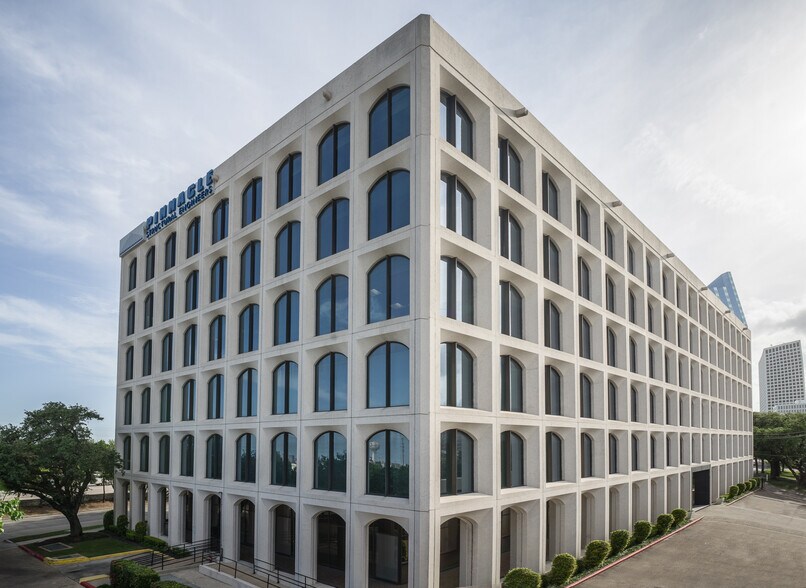 3120 Southwest Fwy, Houston, TX à louer - Photo de l’immeuble – Image 1 sur 5