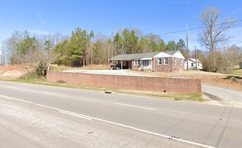 7049 Highway 101, Woodruff, SC à vendre - Photo de l’immeuble – Image 2 sur 9