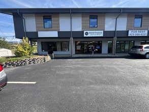 1135 Volunteer Pky, Bristol, TN à louer Photo intérieure– Image 1 sur 11