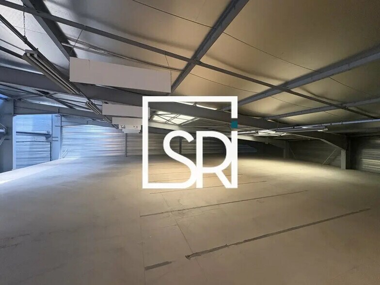 Industriel/Logistique dans Clermont-Ferrand à louer - Photo intérieure – Image 2 sur 12