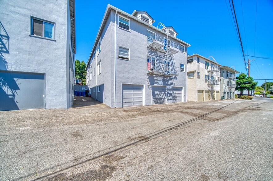 4111 Beresford St, San Mateo, CA à vendre - Photo de l’immeuble – Image 3 sur 8