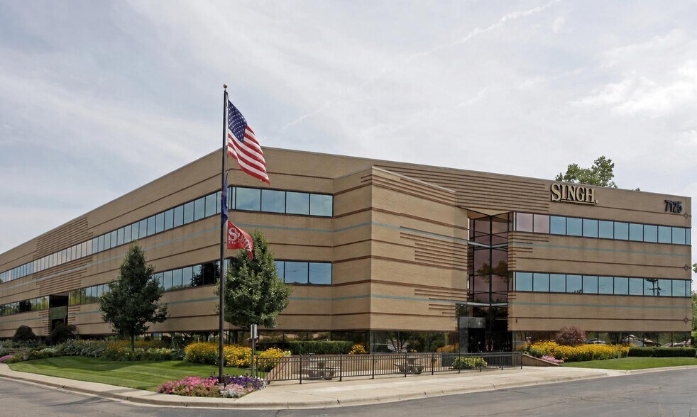 7125 Orchard Lake Rd, West Bloomfield, MI à louer - Photo de l’immeuble – Image 1 sur 5