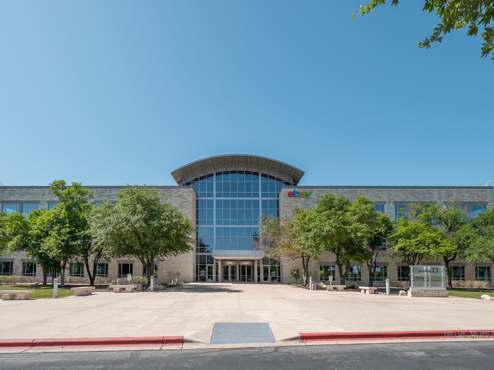 7700 W Parmer Ln, Austin, TX à louer Photo de l’immeuble– Image 1 sur 7