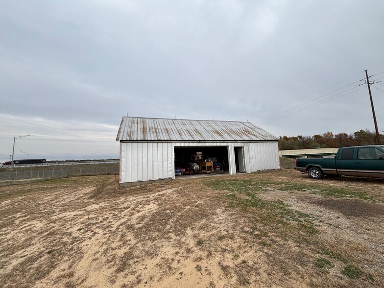 52395 County Road 29, Bristol, IN à vendre - Photo de l’immeuble – Image 2 sur 9
