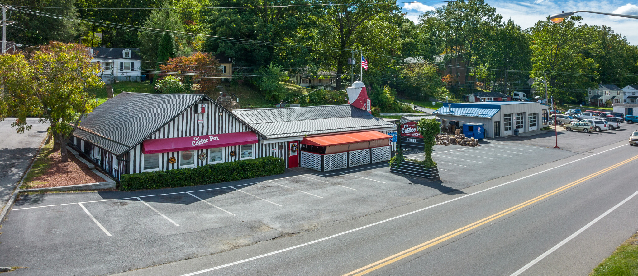 2902 Brambleton Ave SW, Roanoke, VA à vendre Photo de l’immeuble– Image 1 sur 20