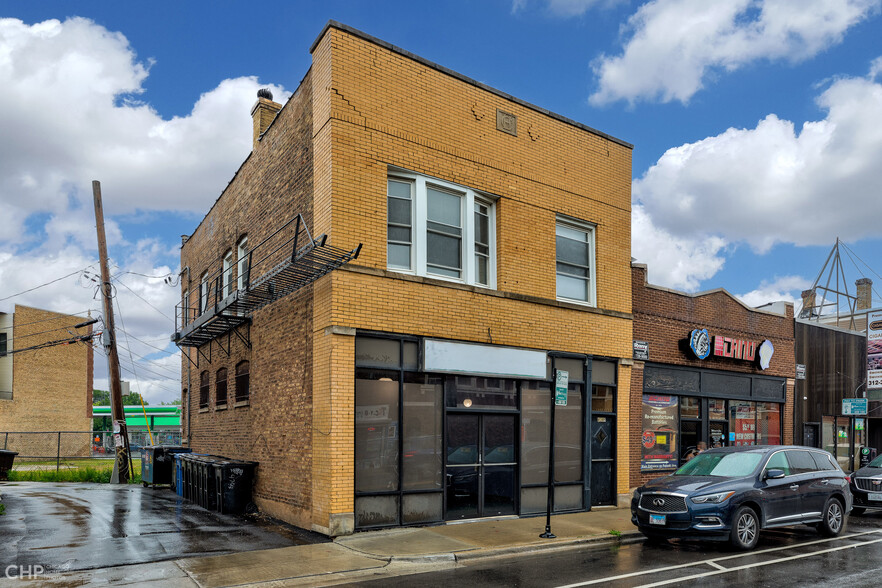 4336 N Pulaski Rd, Chicago, IL à louer - Photo de l’immeuble – Image 1 sur 8