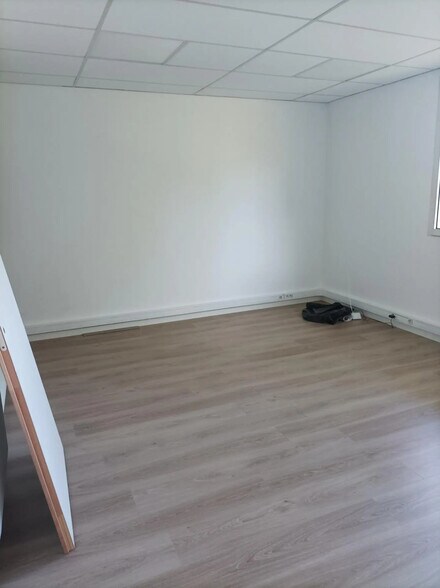 Local commercial dans Bayonne à louer - Photo intérieure – Image 2 sur 2