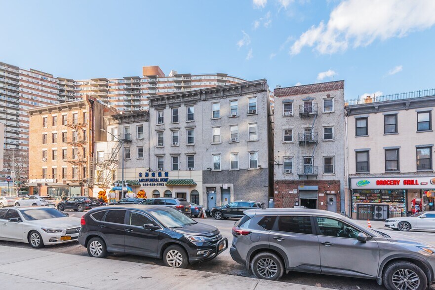 35 Madison St, New York, NY à vendre - Photo de l’immeuble – Image 3 sur 30