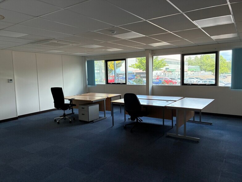 1-3 Bond Ave, Milton Keynes à louer - Photo de l’immeuble – Image 2 sur 15
