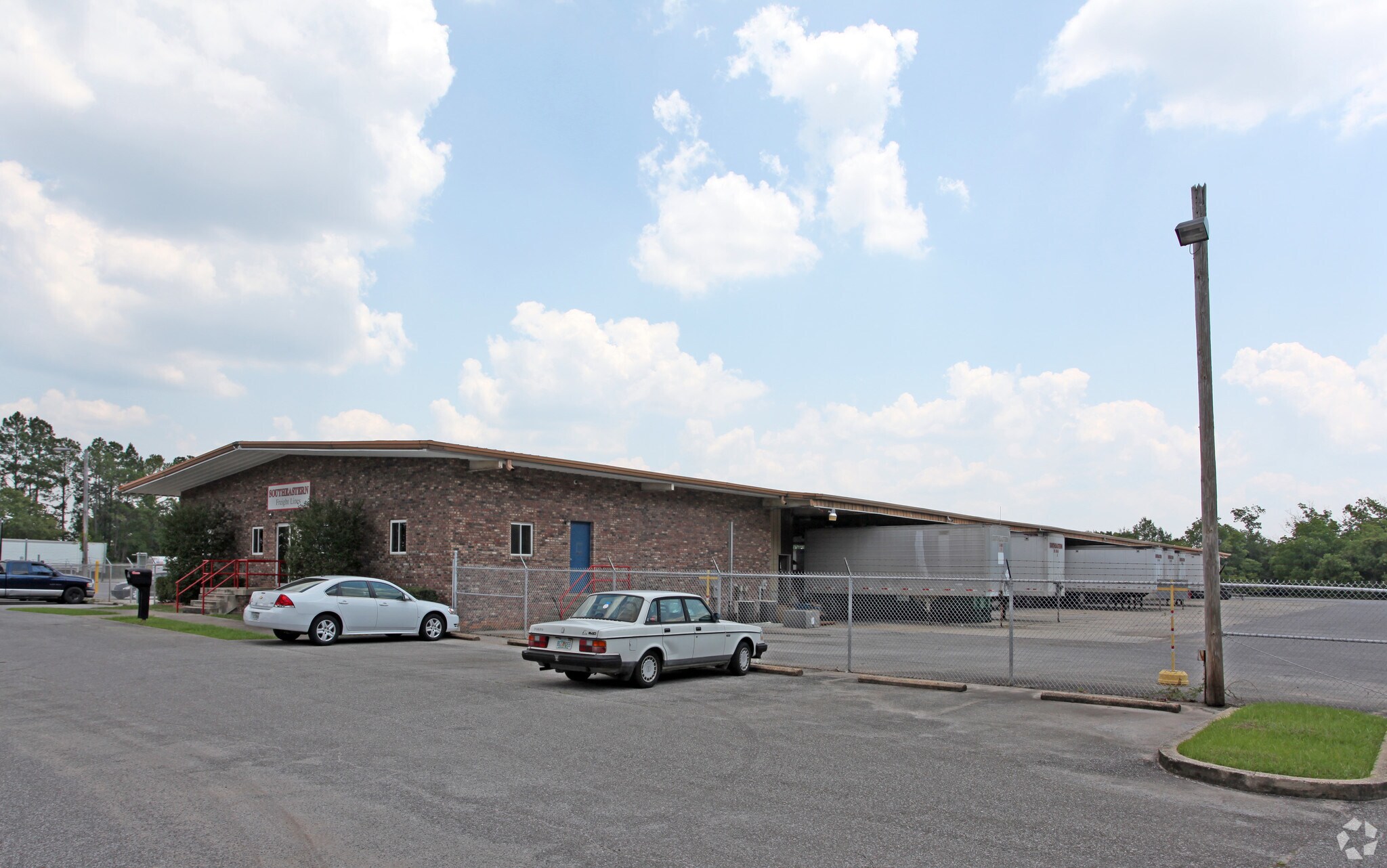 141 Industrial Ct, Pensacola, FL à louer Photo principale– Image 1 sur 5