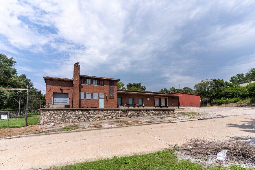 1400 E 2nd St, Kansas City, MO à vendre - Photo de l’immeuble – Image 2 sur 20