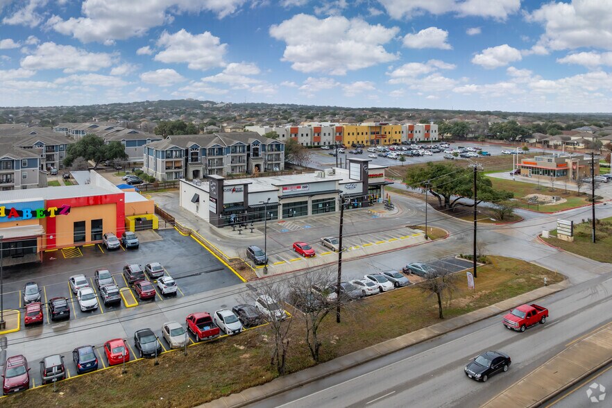 12030 Culebra Rd, San Antonio, TX à louer - Photo de l’immeuble – Image 2 sur 3