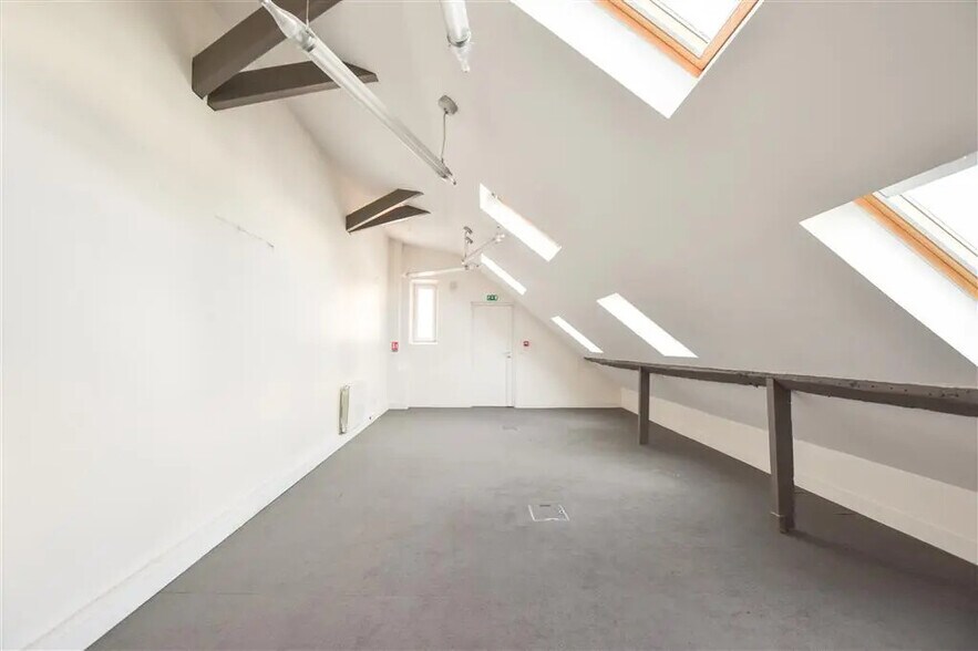 Bureau dans Paris à louer - Photo de l’immeuble – Image 3 sur 6