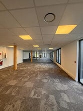 Bureau dans Sainte-Foy-lès-Lyon à louer Photo intérieure– Image 1 sur 3