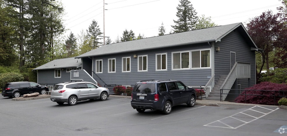 104 Tremont Ave, Port Orchard, WA à vendre - Photo principale – Image 1 sur 65