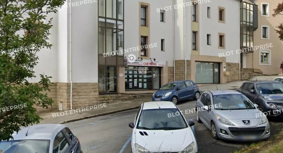 Local commercial dans Quimper à louer - Photo de l’immeuble – Image 2 sur 4