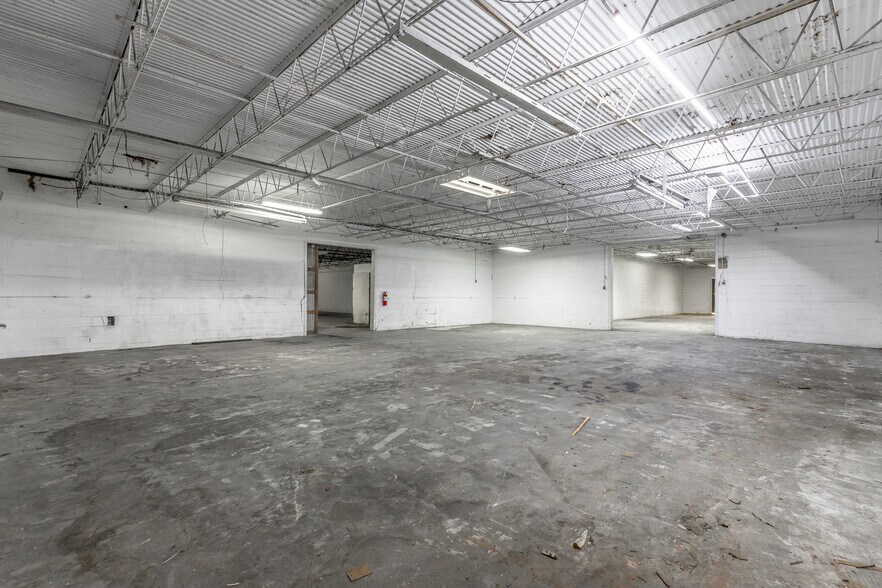 360 Carbondale Rd SW, Dalton, GA à vendre - Photo intérieure – Image 3 sur 31